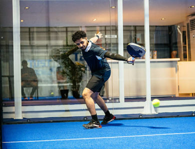 Quels éléments faut-il transmettre à un constructeur court de padel pour obtenir un devis réellement précis ?