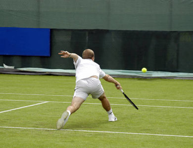 Quel drainage prévoir pour une construction court de tennis en gazon synthétique à Saint-Raphael ?
